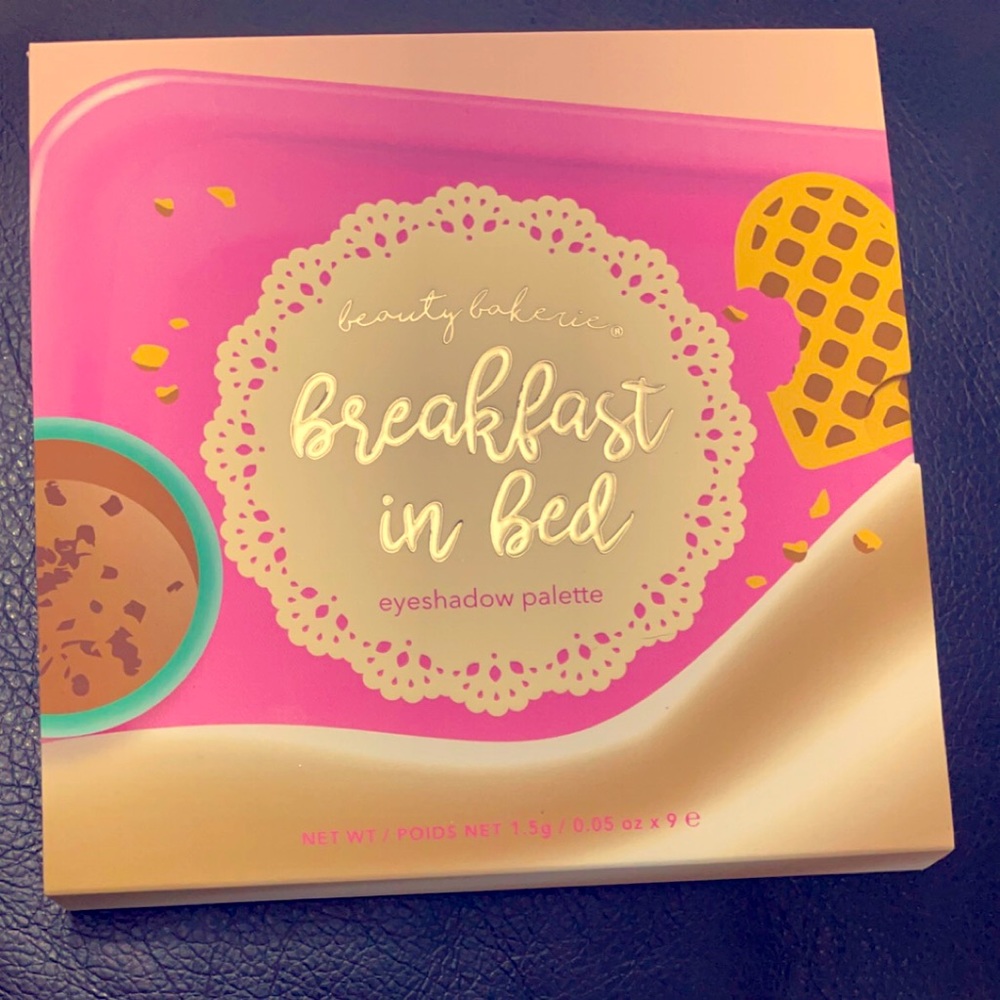 Beauty bakerie| Breakfast in Bed eyeshadow palette
